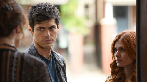 Shadowhunters Season 2 Episode 5 - Dust and Shadows
