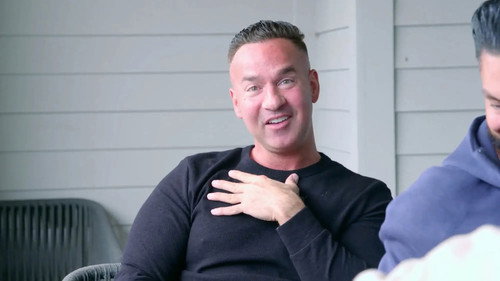 Jersey Shore: Family Vacation Season 7 Episode 11 - Jersey Hot Chicken Challenge