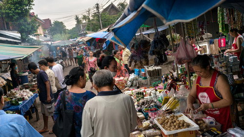 Anthony Bourdain: Parts Unknown Season 9 Episode 3 - Laos