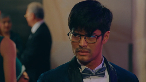 Nag-aapoy na Damdamin Season 1 Episode 11 - Party Crasher