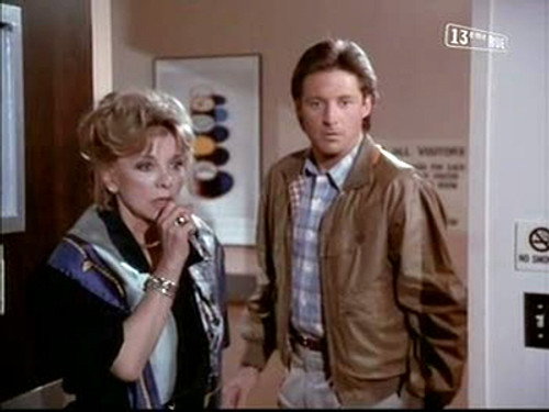 Scarecrow and Mrs. King Season 4 Episode 17 - Mission of Gold
