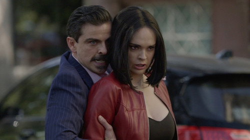 Amigos contra enemigos still