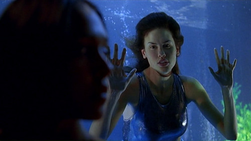 Dark Angel Season 2 Episode 8 - Gill Girl