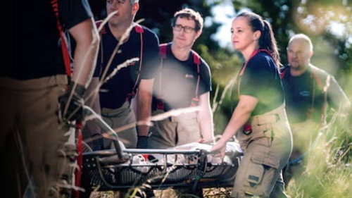 Feuer & Flamme Season 10 Episode 10 - Senior citizen falls during hike - rescue in difficult terrain