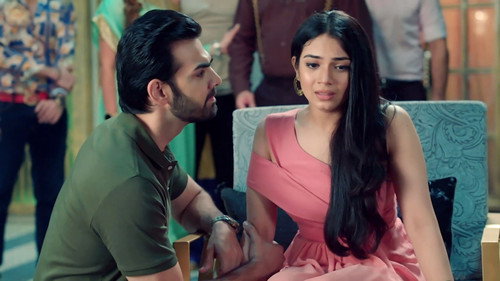 Kahaan Hum Kahaan Tum Season 1 Episode 33 - Pooja's Emotional Breakdown
