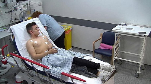 24 Hours in A&E Season 9 Episode 7 - Some Like It Hot