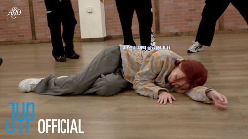 TWICE TV Season 26 Episode 4 - NAYEON “ABCD” Dance Practice Behind