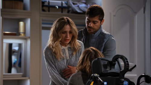 Episode 321 still