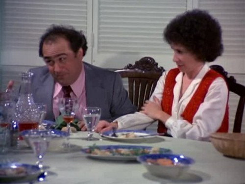 Taxi Season 2 Episode 13 - Louie Meets the Folks