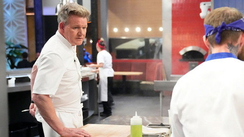 Hell's Kitchen Season 22 Episode 11 - A Hellish Food Fight