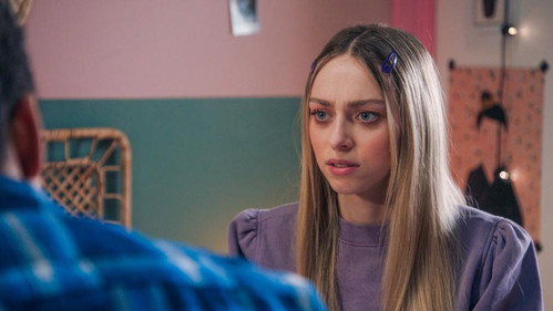 Episode 33 still
