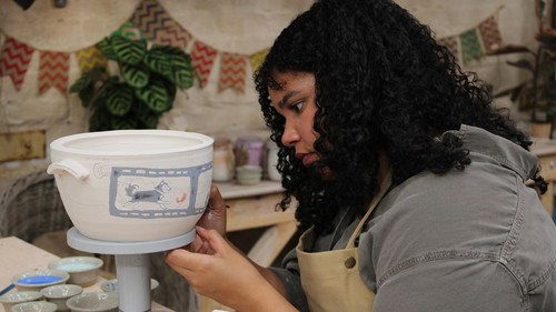The Great Pottery Throw Down Season 9 Episode 1 - Soup Sets and Galleried Jars