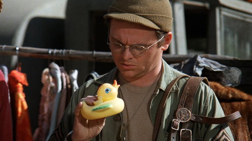 M*A*S*H Season 7 Episode 17 - The Price