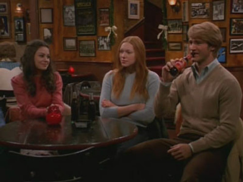 That '70s Show Season 3 Episode 9 - Hyde's Christmas Rager