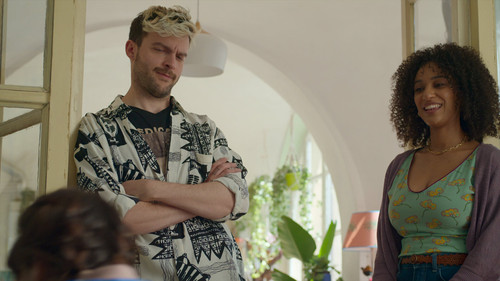 An Astrological Guide for Broken Hearts Season 1 Episode 5 - Leo