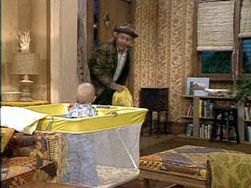 All in the Family Season 7 Episode 3 - Archie's Brief Encounter (3)
