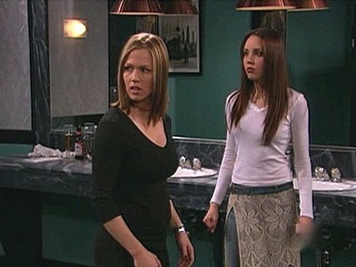 What I Like About You Season 1 Episode 12 - Girls Night Out