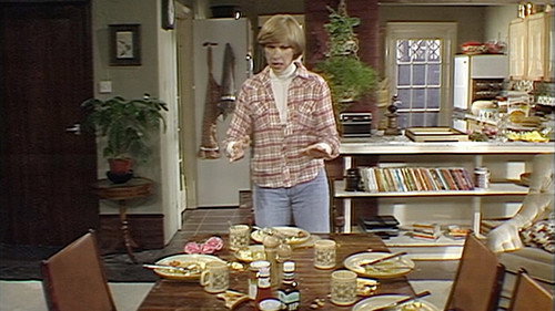 Butterflies Season 1 Episode 4 - How About Lunch?