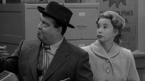 The Honeymooners Season 1 Episode 4 - A Woman's Work is Never Done
