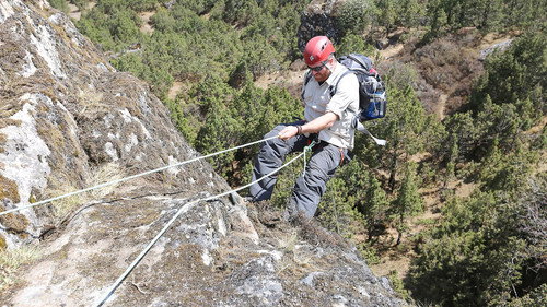 Expedition Unknown: Hunt for the Yeti Season 1 Episode 1 - Return of the Yeti