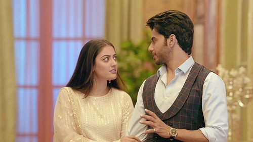 Aman, Roshni's Romantic Time still