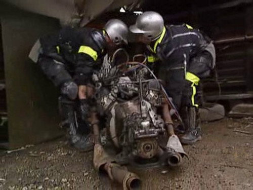 Scrapheap Challenge Season 1 Episode 3 - Power Pullers