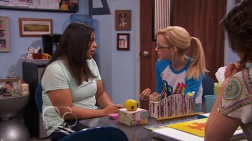 Liv and Maddie Season 1 Episode 14 - Slump-A-Rooney