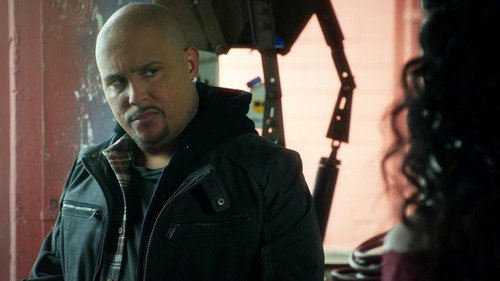 Veronica Mars Season 4 Episode 7 - Gods of War