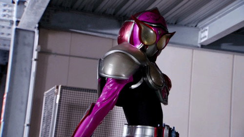 Kamen Rider Season 24 Episode 17 - Peach Rider, Malika's Angelic Entrance!