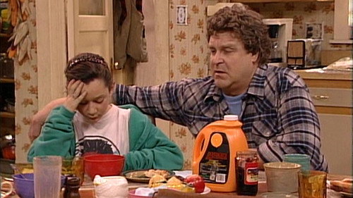 Roseanne Season 1 Episode 15 - Nightmare on Oak Street