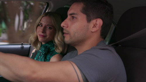 Mrs. Garcia and Her Daughters Season 1 Episode 15 - Una casa, una ayuda, un problema