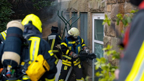 Feuer & Flamme Season 5 Episode 3 - Danger to life in toilet block fire