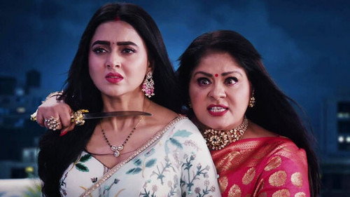 Seema Threatens to Kill Pratha still