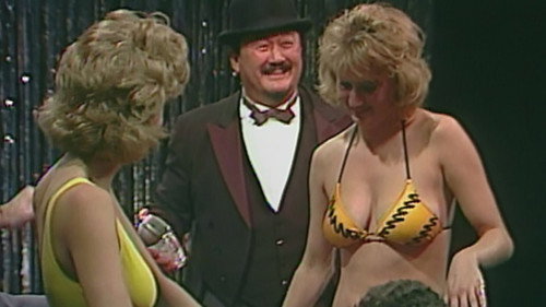Tuesday Night Titans Season 2 Episode 21 - Don Muraco teaches proper suntanning methods