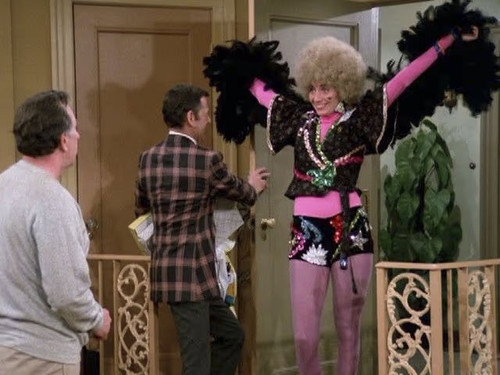 The Odd Couple Season 5 Episode 1 - The Rain in Spain