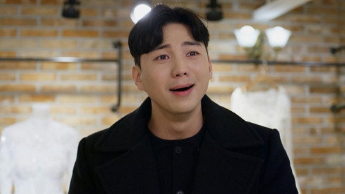 Episode 121 still