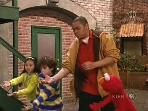 Sesame Street Season 38 Episode 22 - Chris Teaches Elmo How to Bowl