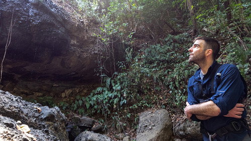 Running Wild with Bear Grylls Season 5 Episode 10 - Zachary Quinto in the Panama Jungle