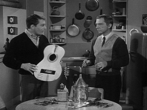 My Favorite Martian Season 2 Episode 34 - A Martian's Sonata in Mrs. B's Flat