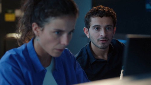Episode 1807 still