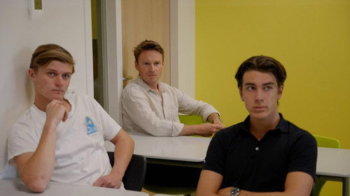 Sander versus the socials Season 1 Episode 4 - Handhaaf of ga ten onder