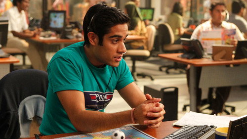 Outsourced Season 1 Episode 2 - The Measure of a Manmeet