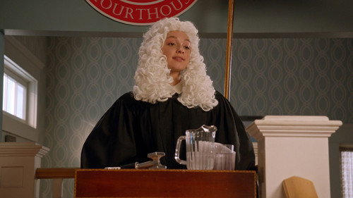 Stuck in the Middle Season 3 Episode 17 - Stuck in Diaz Court