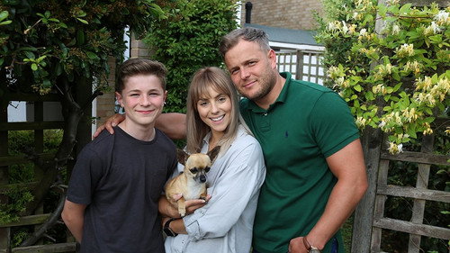 Sarah Beeny's Renovate Don't Relocate Season 1 Episode 16 - Rachael & Carl