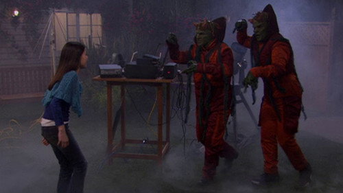 undefined Season 3 Episode 16 - Alien Invasion