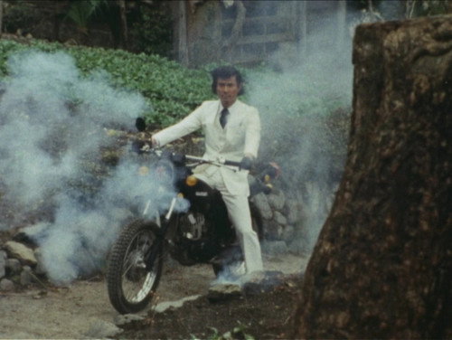 Kamen Rider Season 3 Episode 10 - GOD Secret Police! Apollo Geist!!