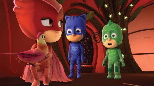 PJ Masks Season 1 Episode 28 - Owlette's Feathered Friend