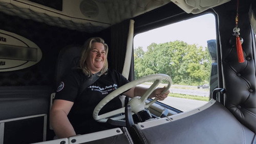 Girls Who Ride Season 6 Episode 3 - Klassieke Amerikaanse truck