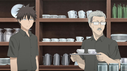 Uzaki-chan Wants to Hang Out! Season 1 Episode 2 - The Café Owner Wants a Glimpse