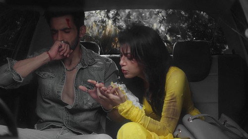 Amruta and Virat look after each other still